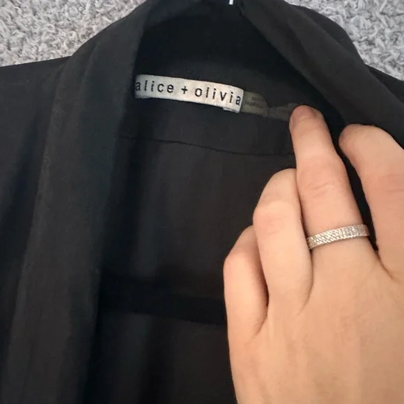 Alice + Olivia Black Suede Cropped Jacket . SZ 6 - Picture 3 of 5